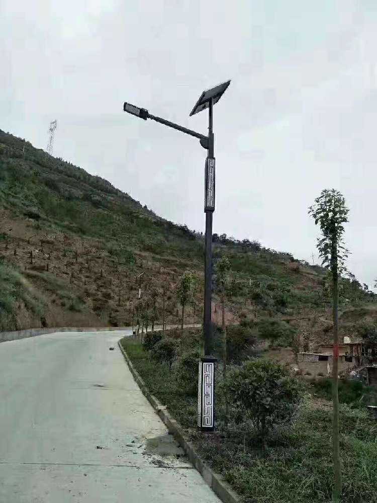 化德县仿古太阳能路灯